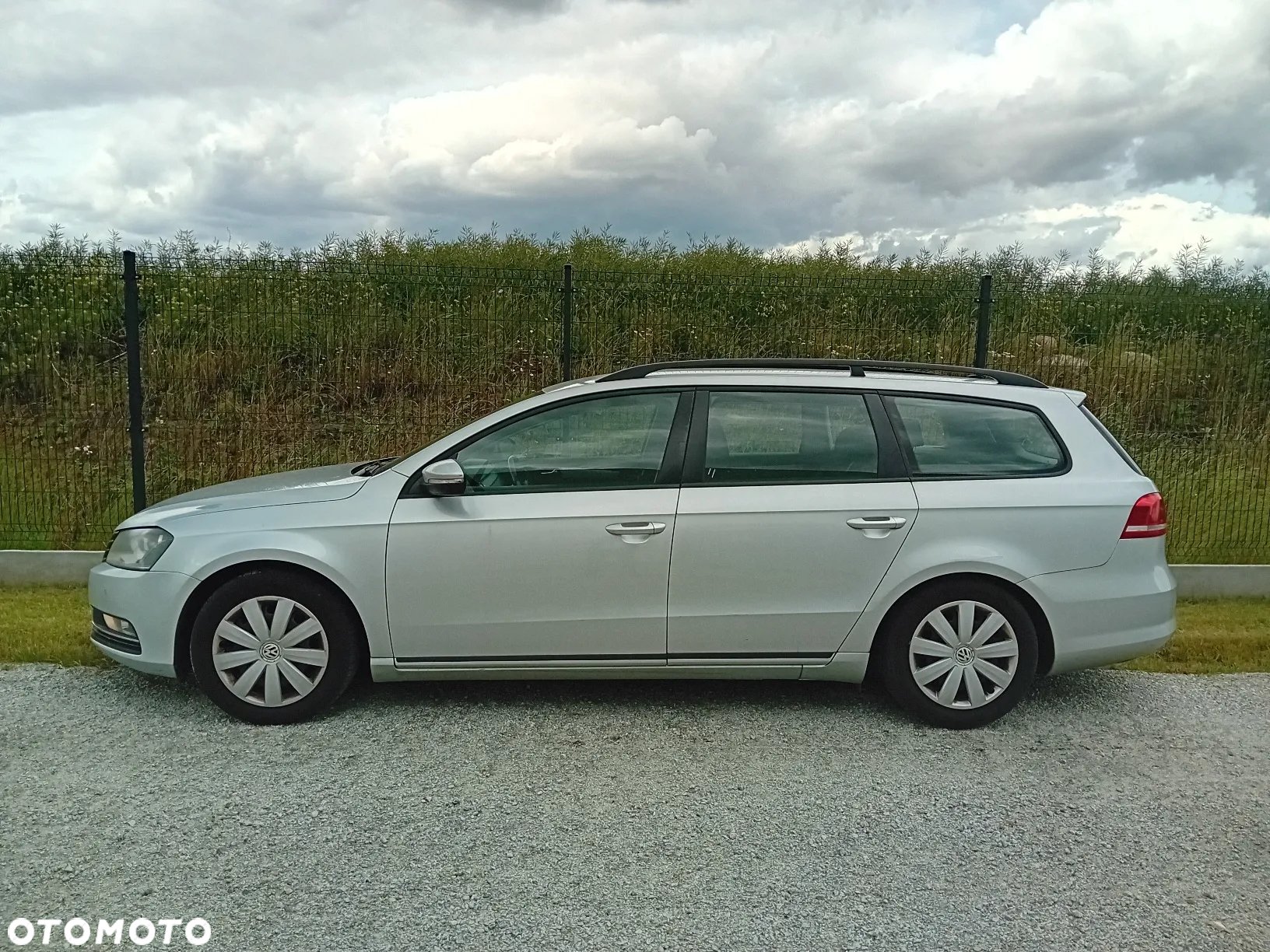 Volkswagen Passat - 13