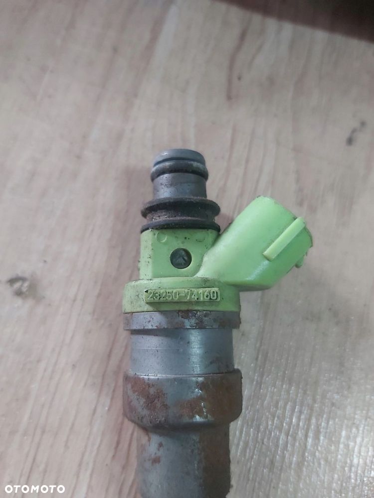 TOYOTA CELICA VI 2,0 Wtrysk paliwa 3s-ge 23250-74160 - 1