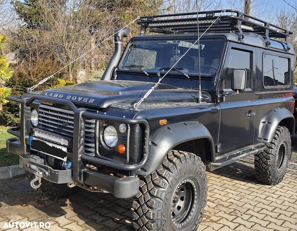 Land Rover Defender 90 S/T - 1
