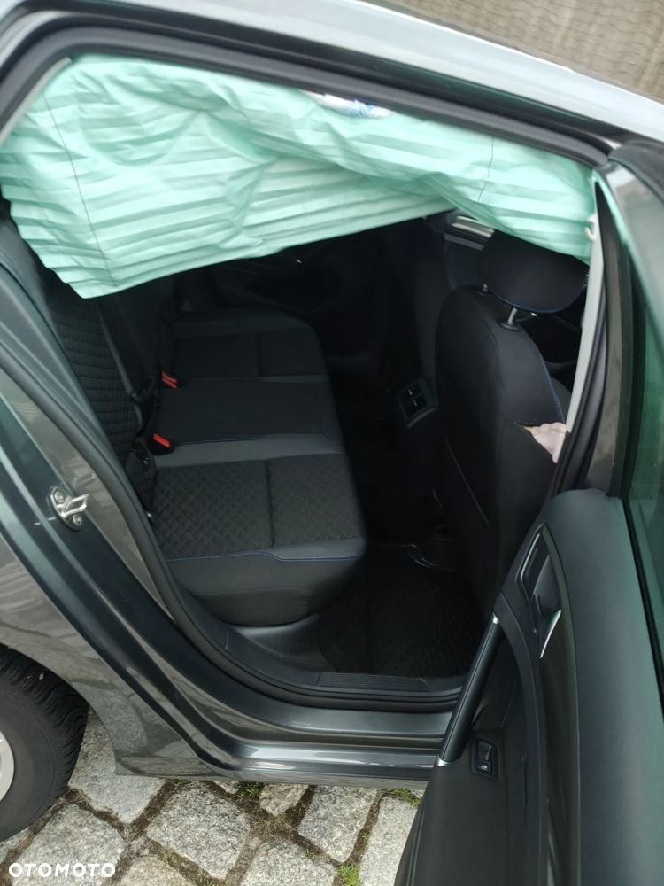 Volkswagen Golf - 15