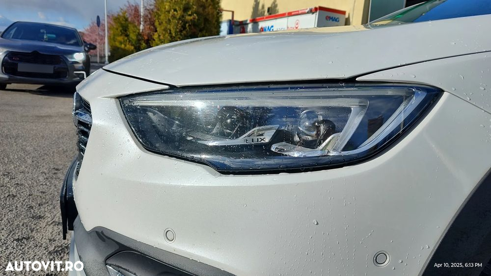 Opel Insignia Sport Tourer 2.0 Turbo 4X4 Start/Stop Country Tourer Exclusive Aut. - 8