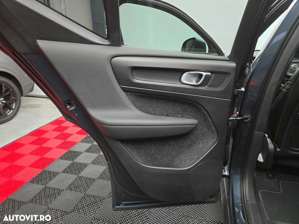 Volvo XC 40 D4 AWD Geartronic Inscription - 13