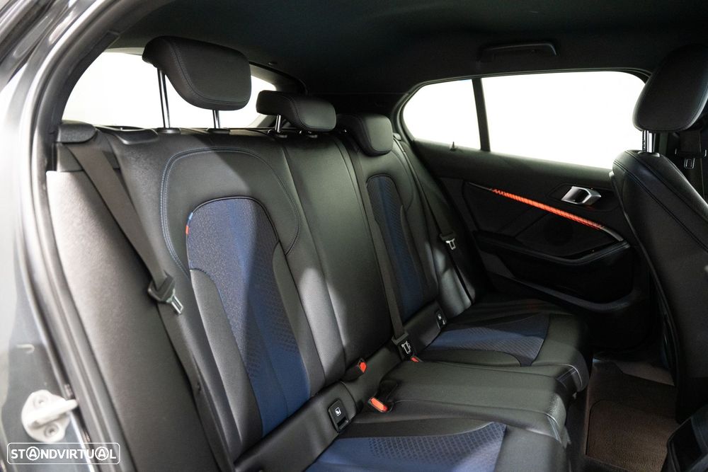 BMW 116 d Pack Desportivo M Auto - 19
