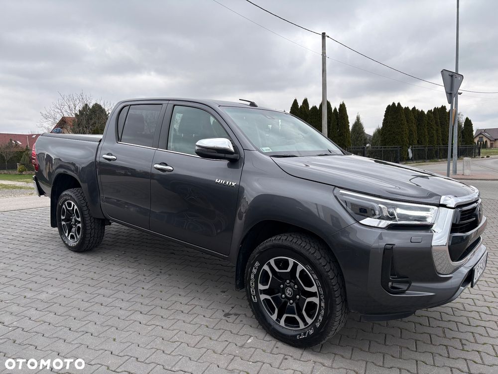 Toyota Hilux 2.8 D-4D Double Cab SR5+ 4x4 - 26