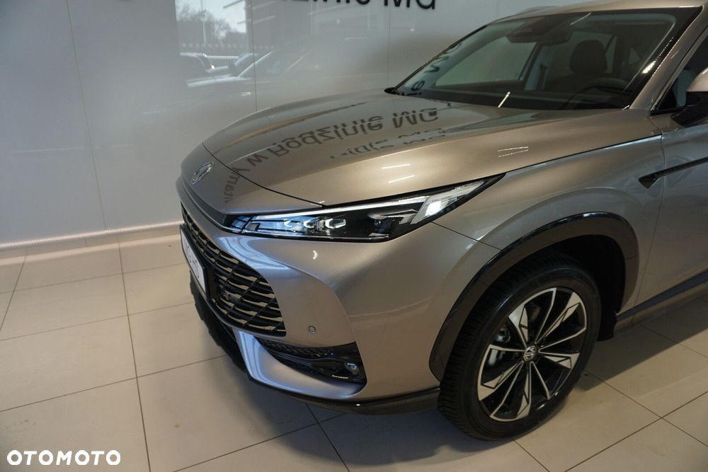 MG HS Hybrid+ - 12