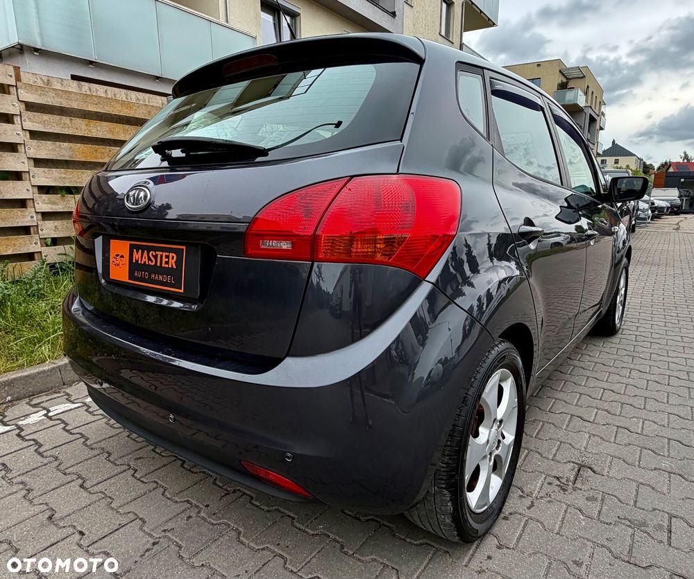 Kia Venga 1.6 L - 18