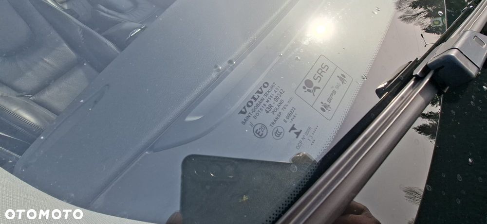 Volvo V60 D6 AWD Plug-in Hybrid Summum - 37