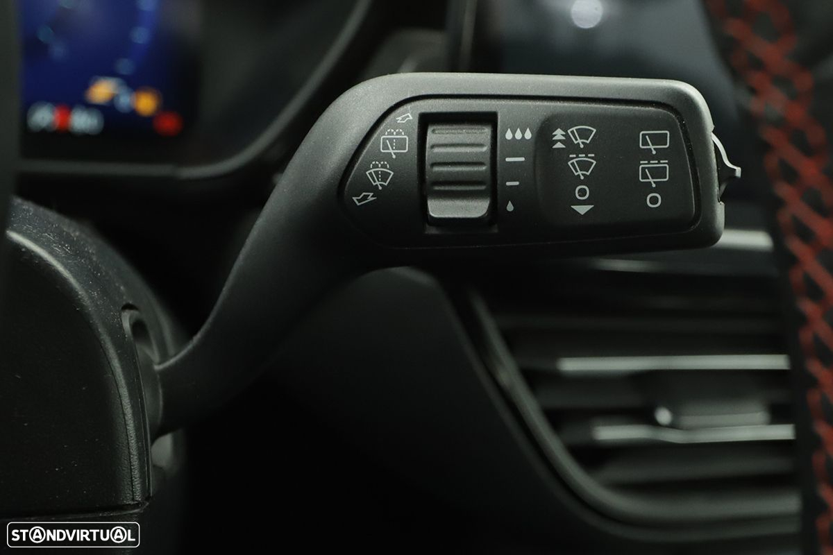 Ford Focus SW 1.0 EcoBoost MHEV ST-Line X - 17