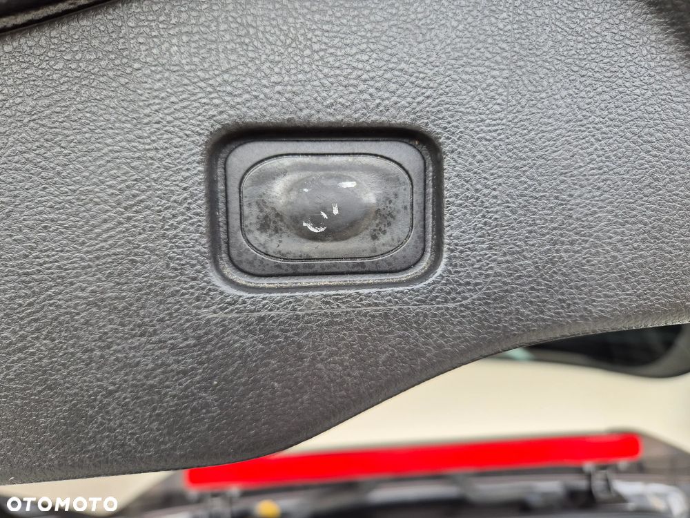 Ford Mondeo 2.0 TDCi Titanium PowerShift - 17