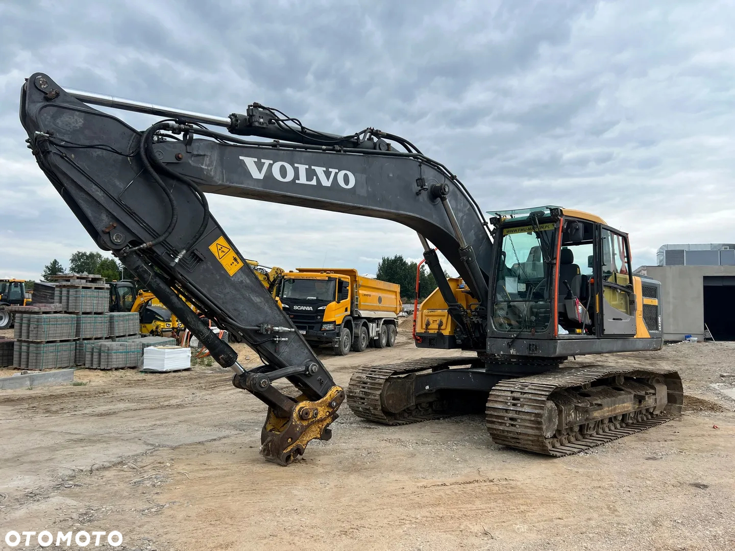 Volvo EC 220 EL - 2