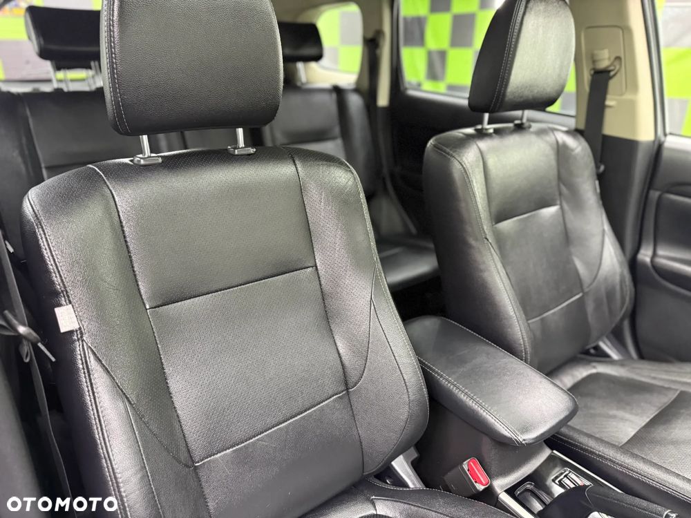 Mitsubishi Outlander 2.2 DI-D 4WD Intense - 30