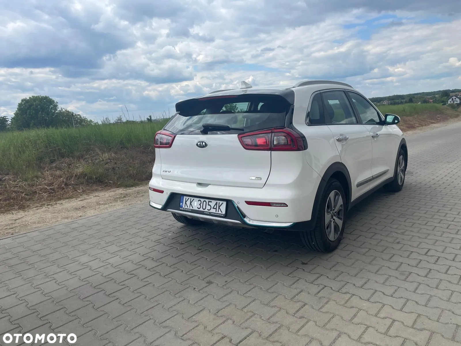 Kia Niro 1.6 GDI Plug-In Hybrid L - 11