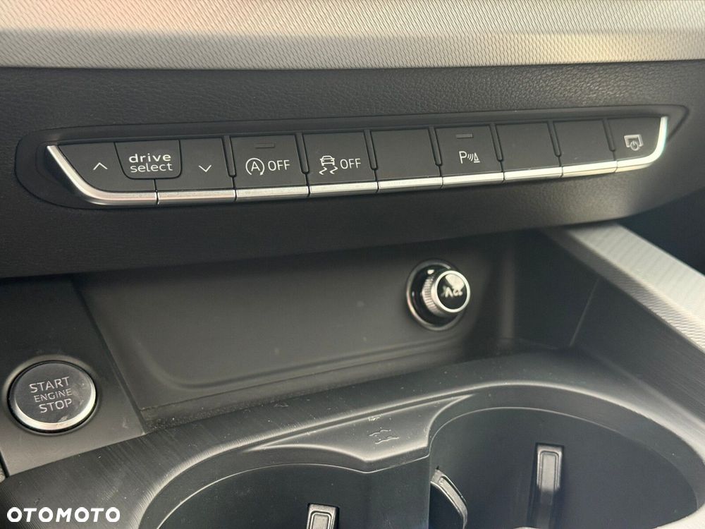Audi A4 Avant 45 TFSI S tronic - 21