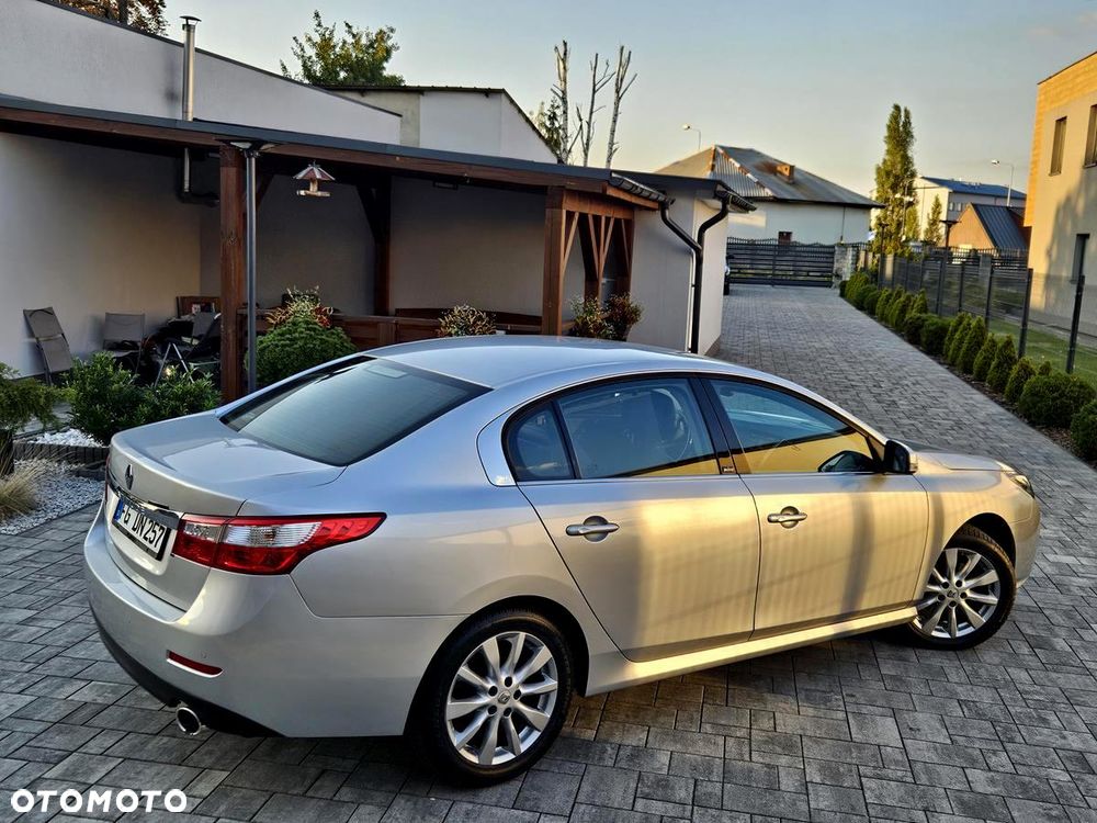 Renault Latitude 2.0 Expression Etanol - 12