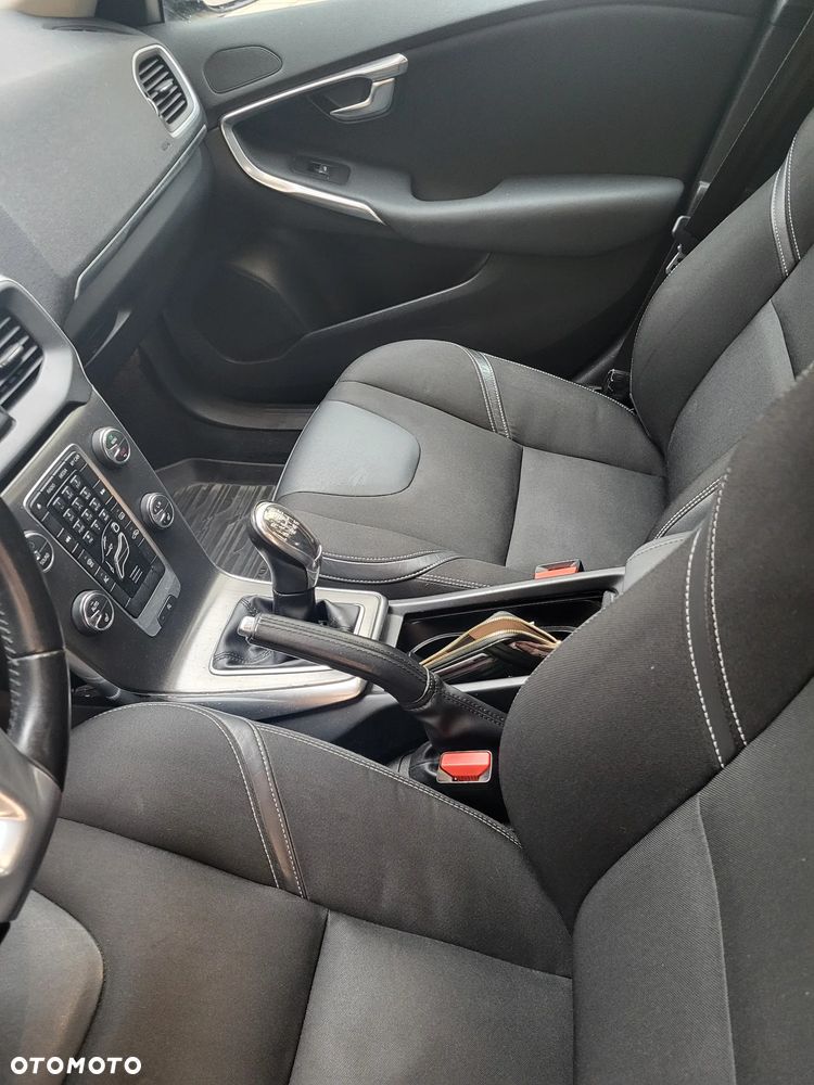Volvo V40 D2 Base - 7
