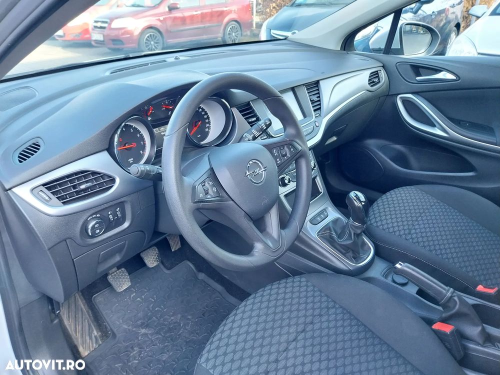 Opel Astra 1.2 Turbo Business Edition - 9