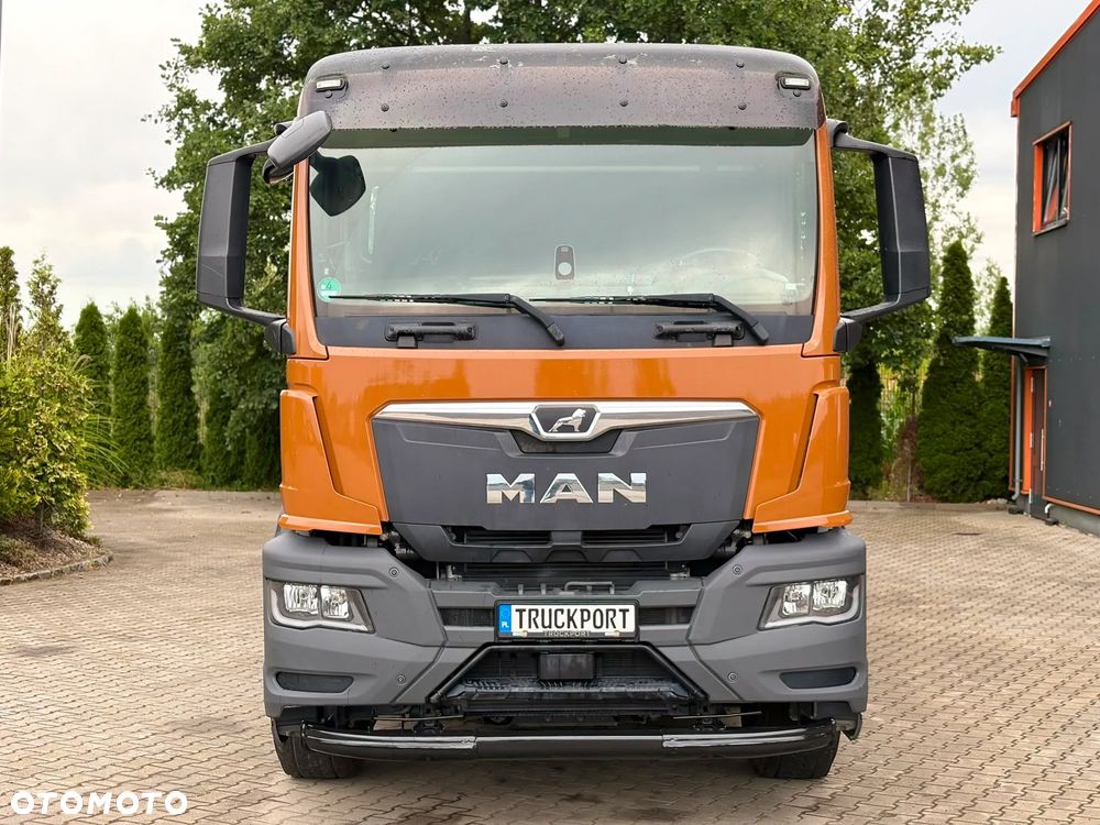 MAN MAN TGS 35.400 8x4 EURO6 BETONOMIESZARKA LIEBHERR - 3