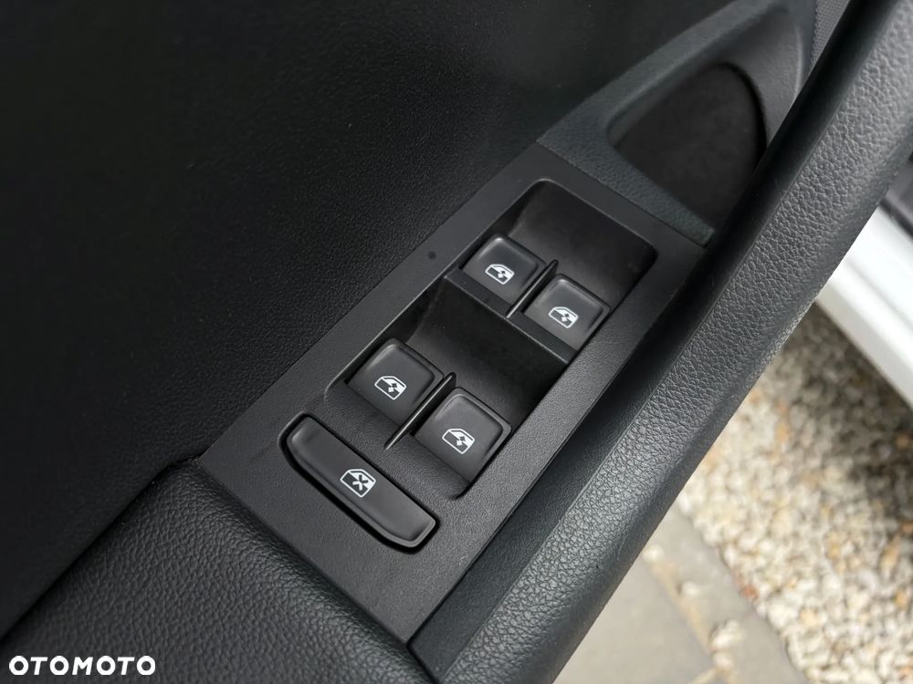 Skoda Octavia 1.5 TSI ACT DSG Ambition - 33