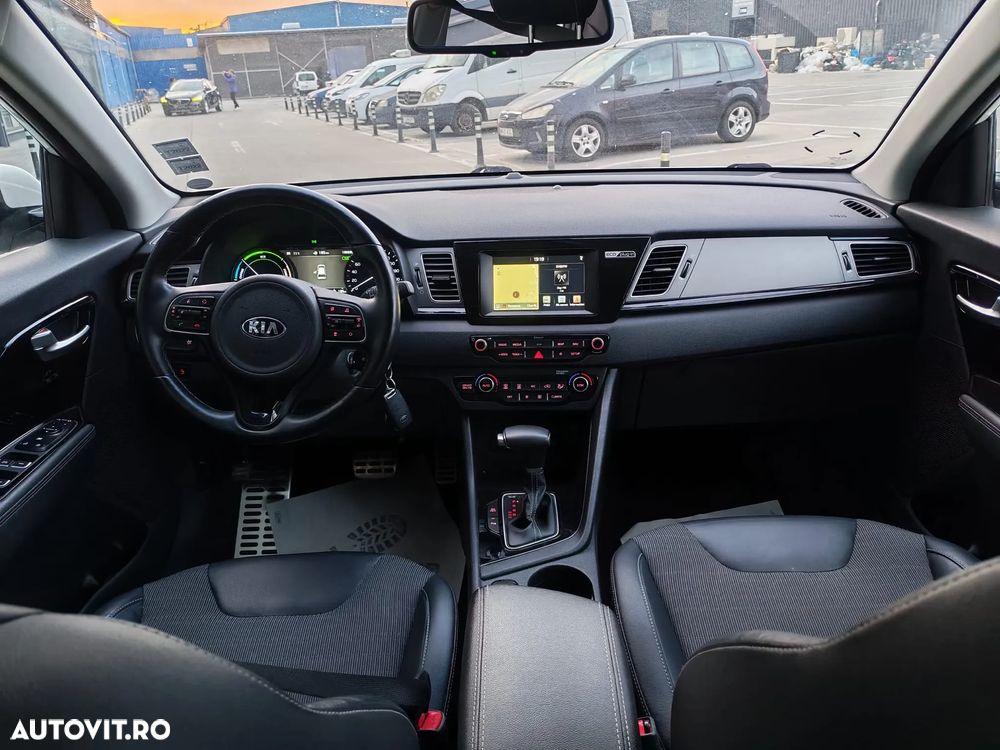 Kia Niro 1.6 GDI PHEV 2WD Aut. Edition 7 - 4