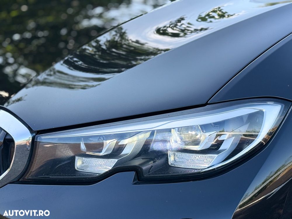 BMW Seria 3 330e Aut. Advantage - 37