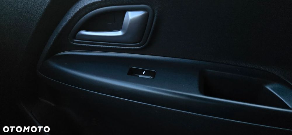 Kia Rio 1.2 XL Business Line - 36