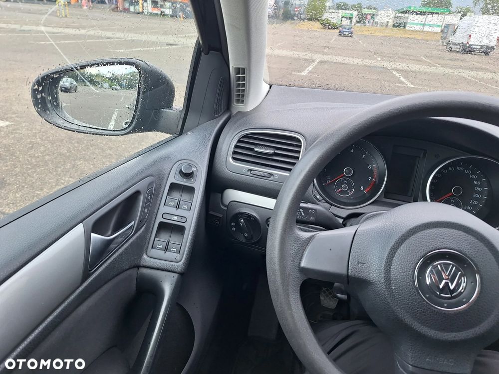 Volkswagen Golf 1.6 Highline - 4