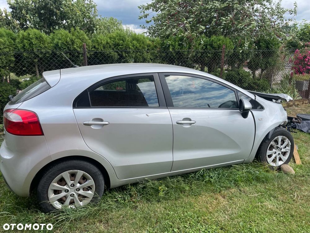 Kia Rio 1.4 crdi M - 1