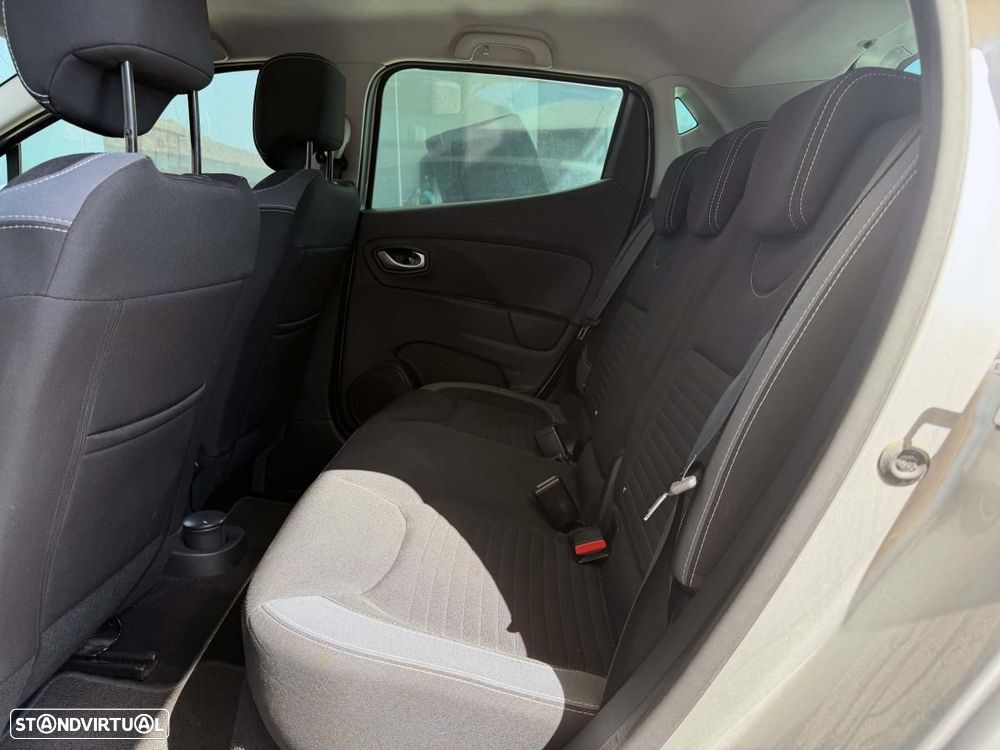 Renault Clio 1.5 dCi Dynamique S EDC - 15