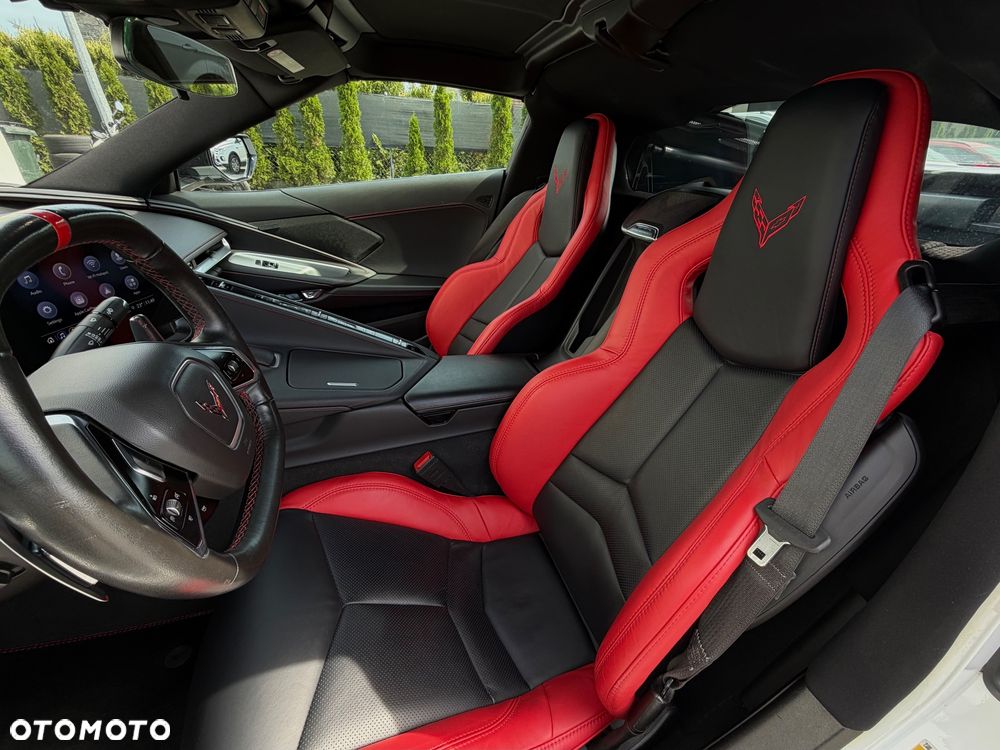 Chevrolet Corvette - 8