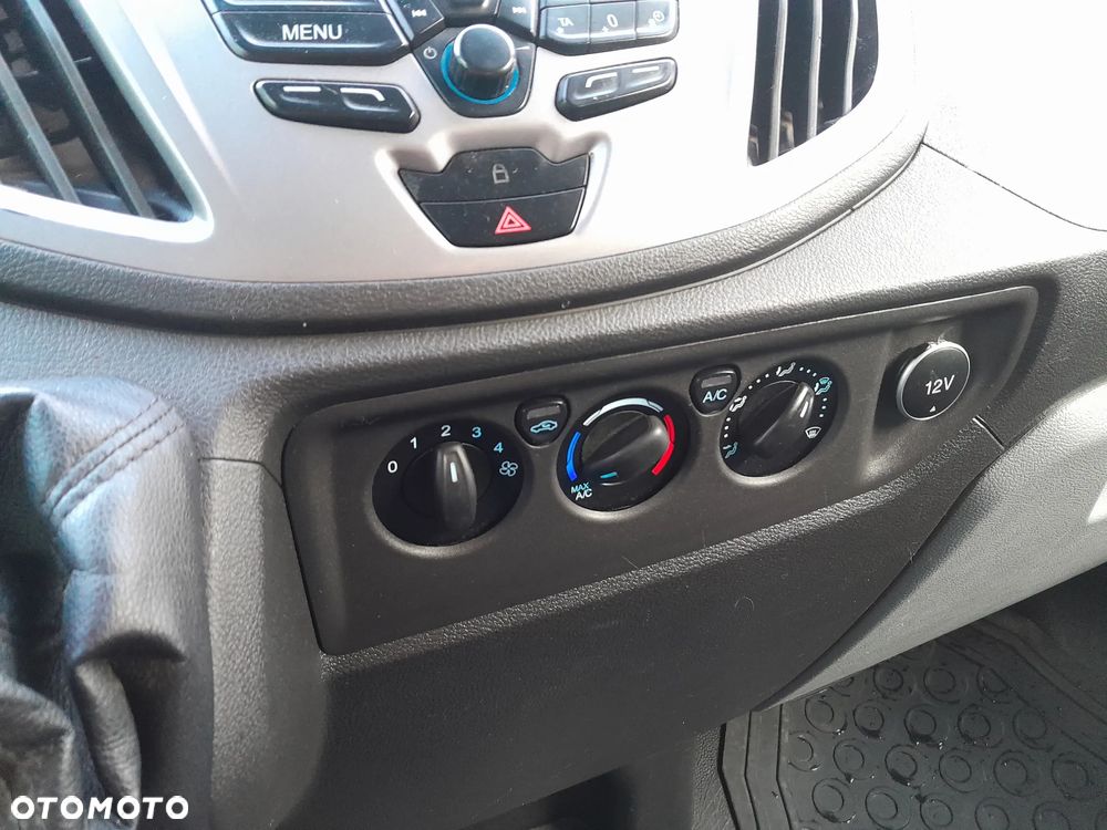 Ford Transit - 10