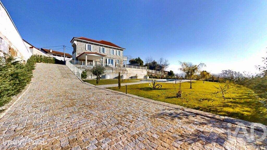 Casa / Villa T5 em Macieira da Lixa e Caramos de 281 m2 - Grande imagem: 2/40