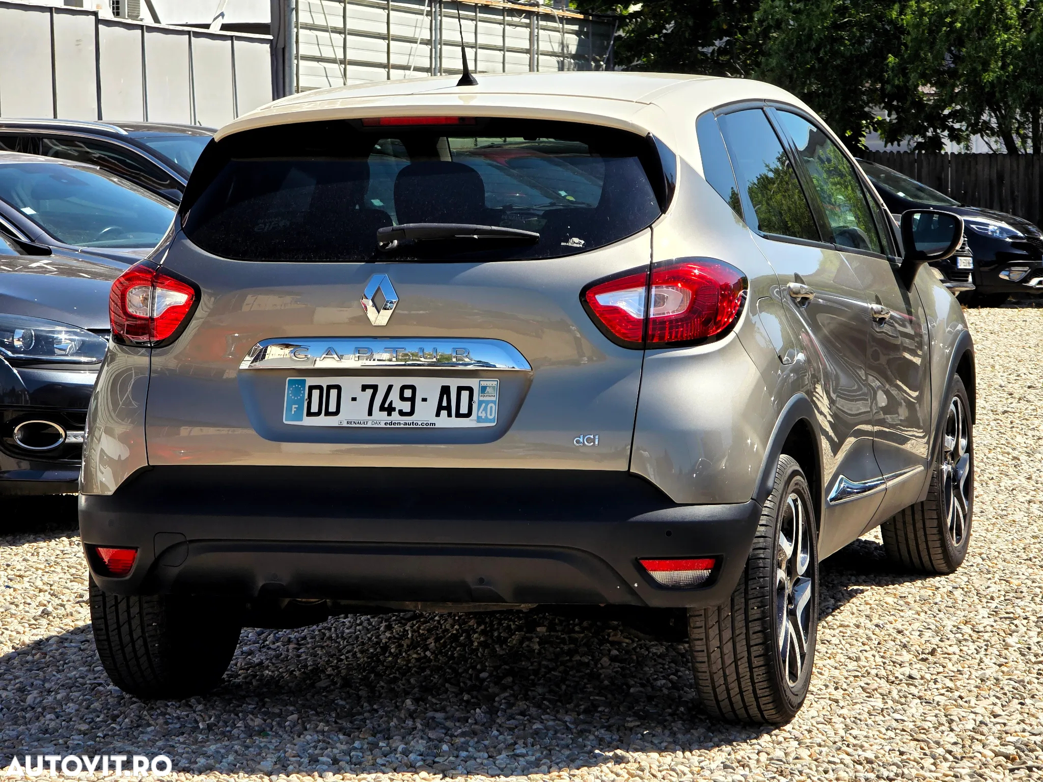 Renault Captur dCi Intens - 11