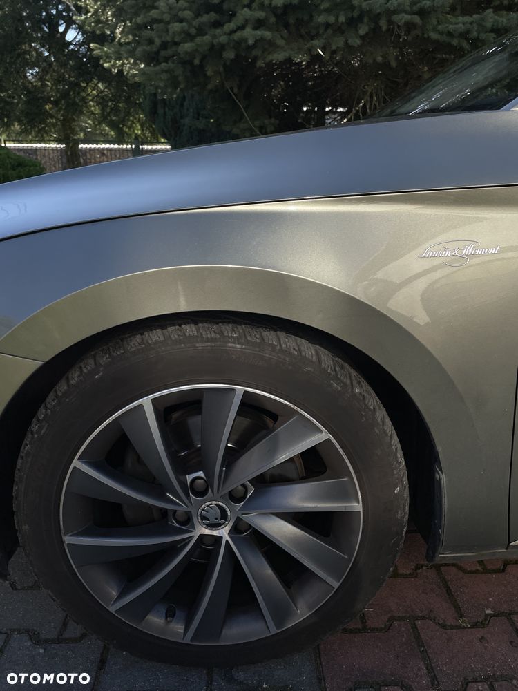 Skoda Superb 2.0 TDI L&K DSG - 12