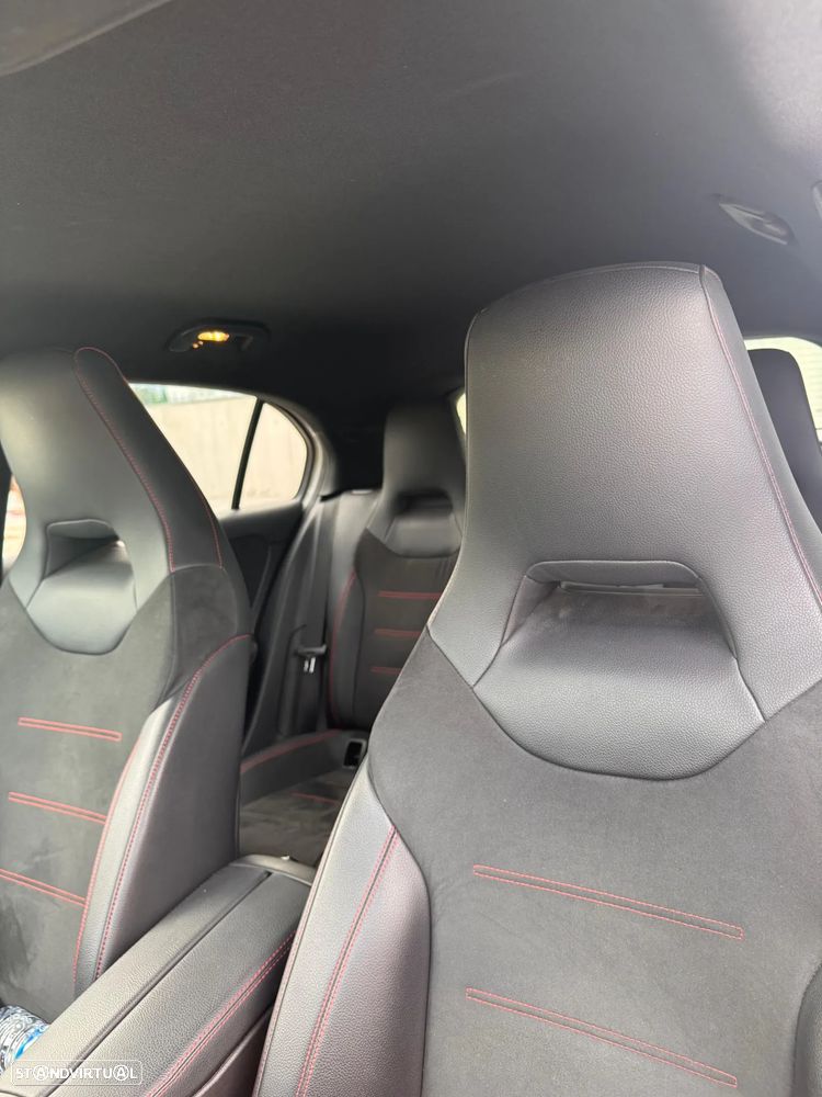 Mercedes-Benz A 180 d AMG Line Aut. — fotografia 5