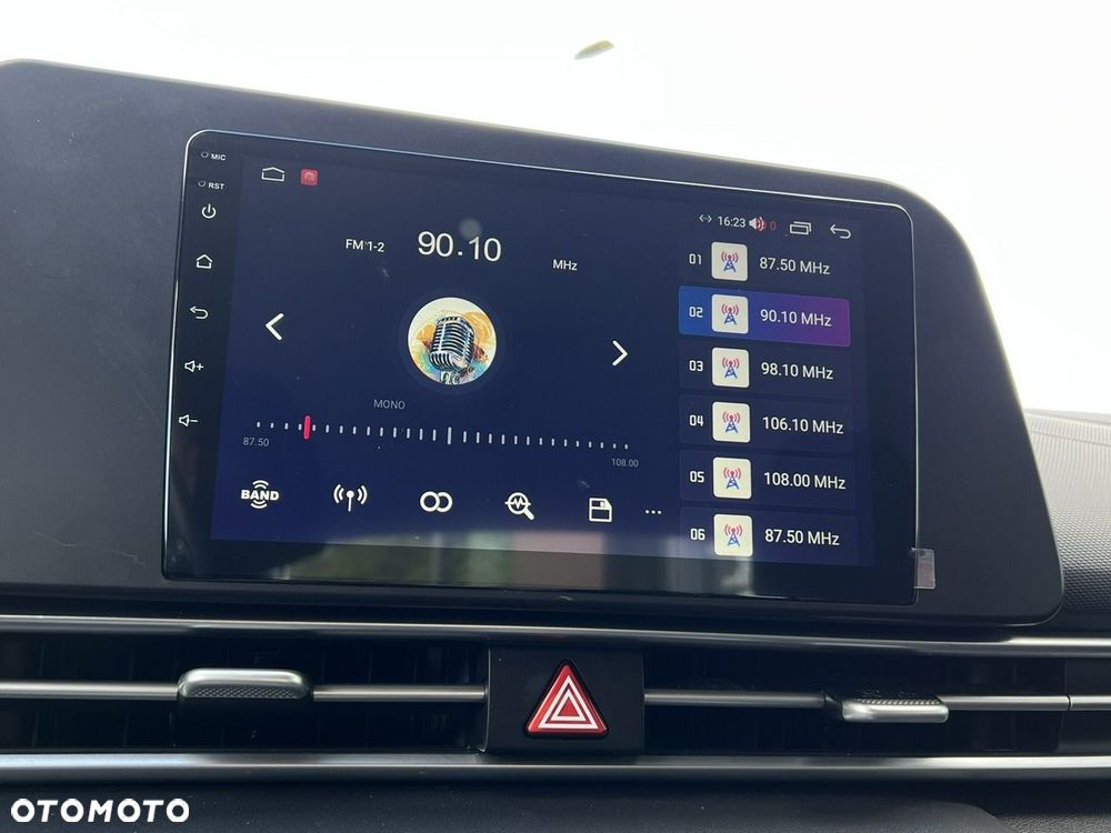 Hyundai Elantra - 13