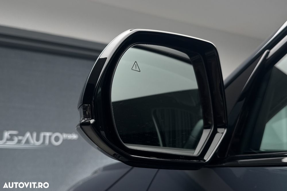 Hyundai IONIQ - 8