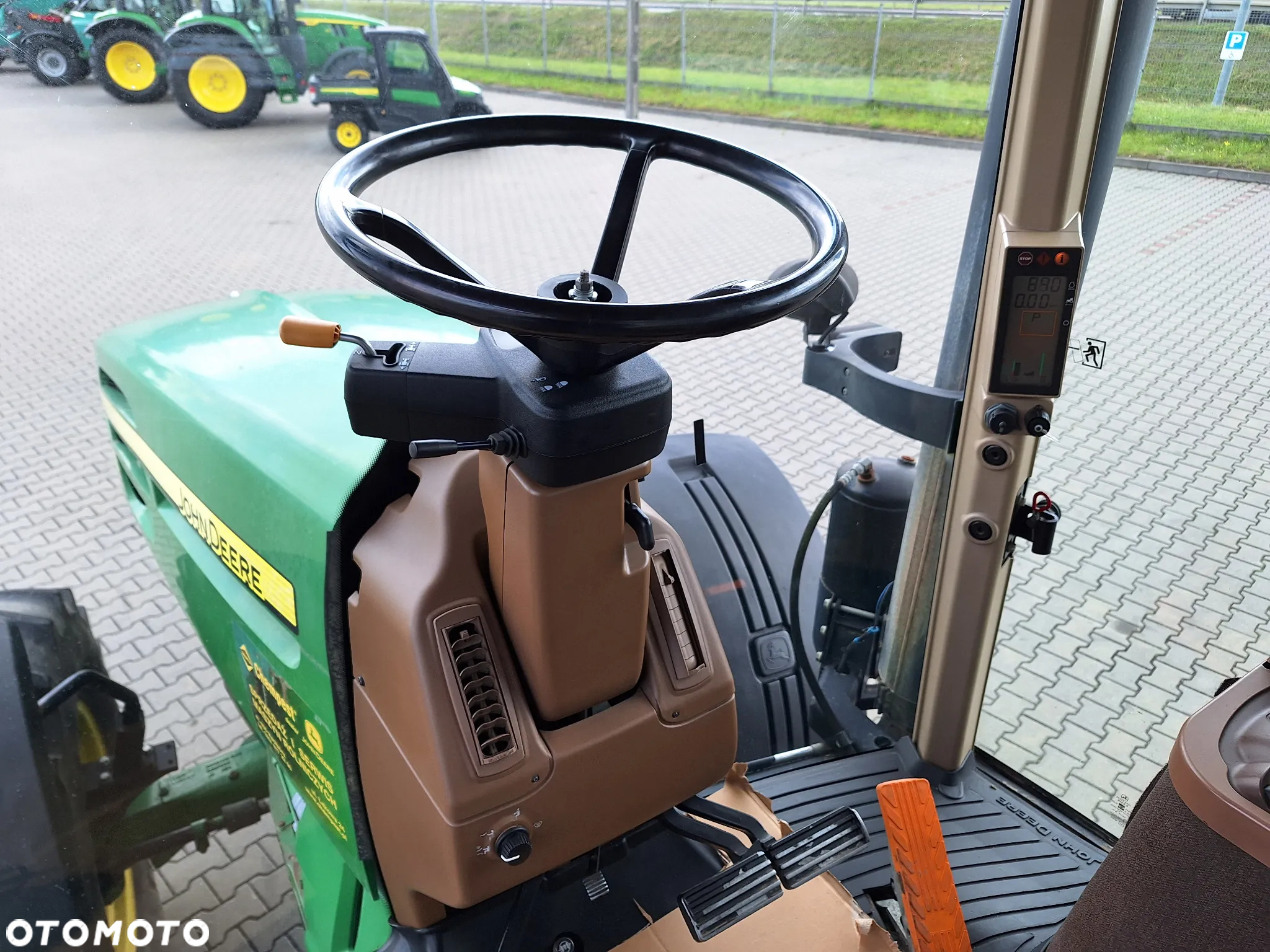 John Deere 7830 - 10