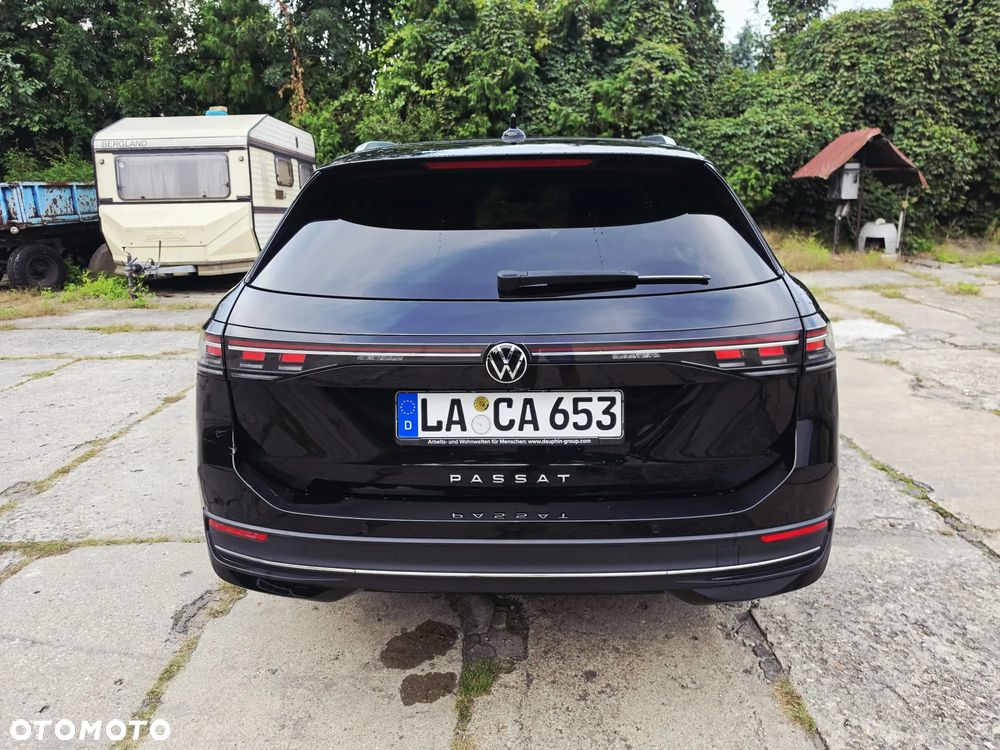 Volkswagen Passat - 5