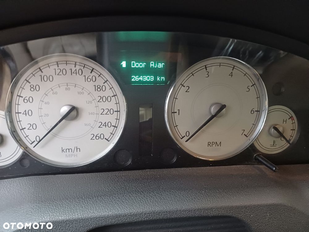 Chrysler 300C - 8