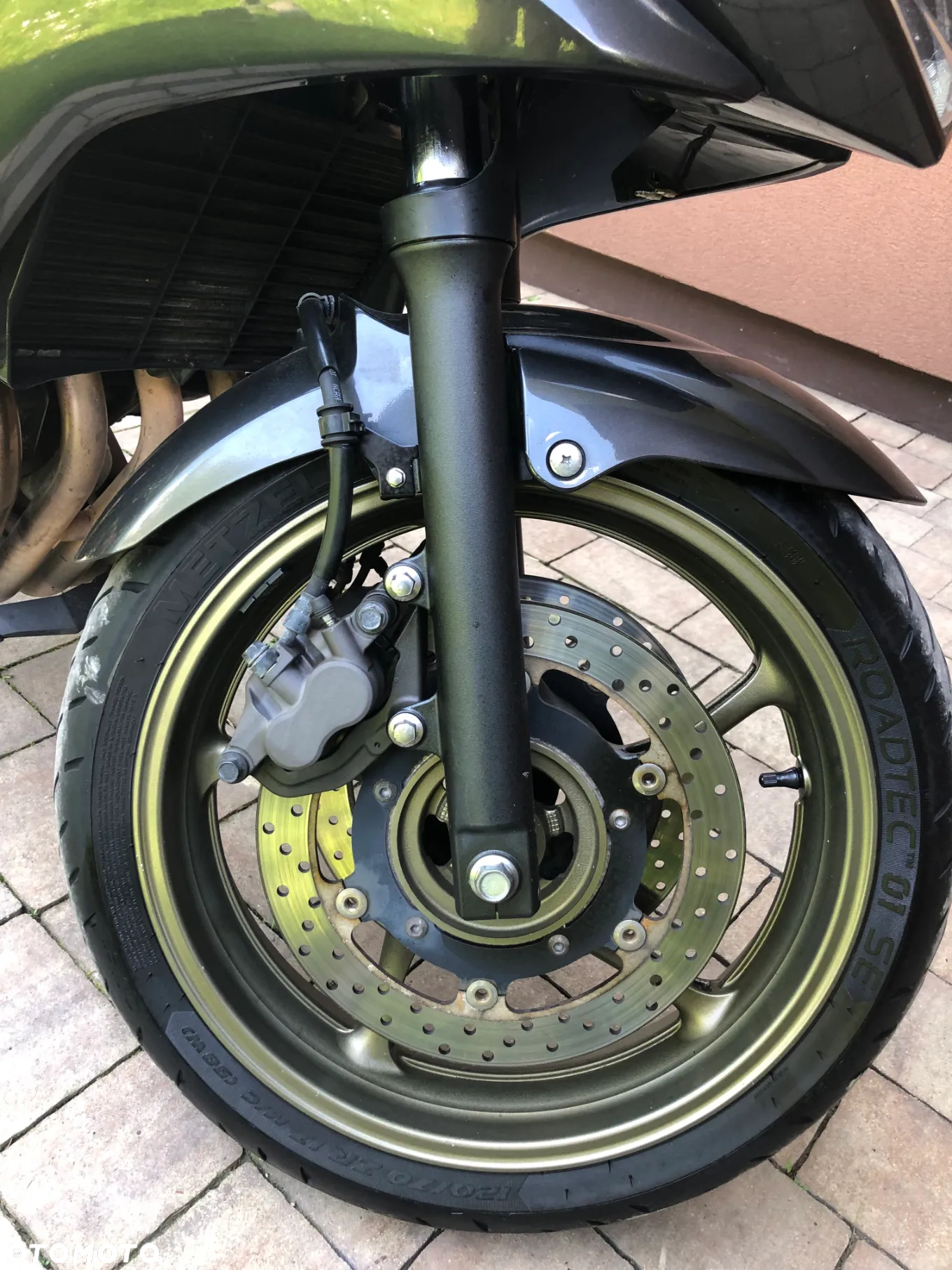 Yamaha XJ - 9