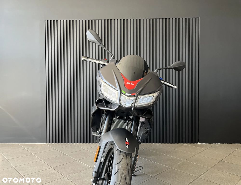 Aprilia Tuono - 4