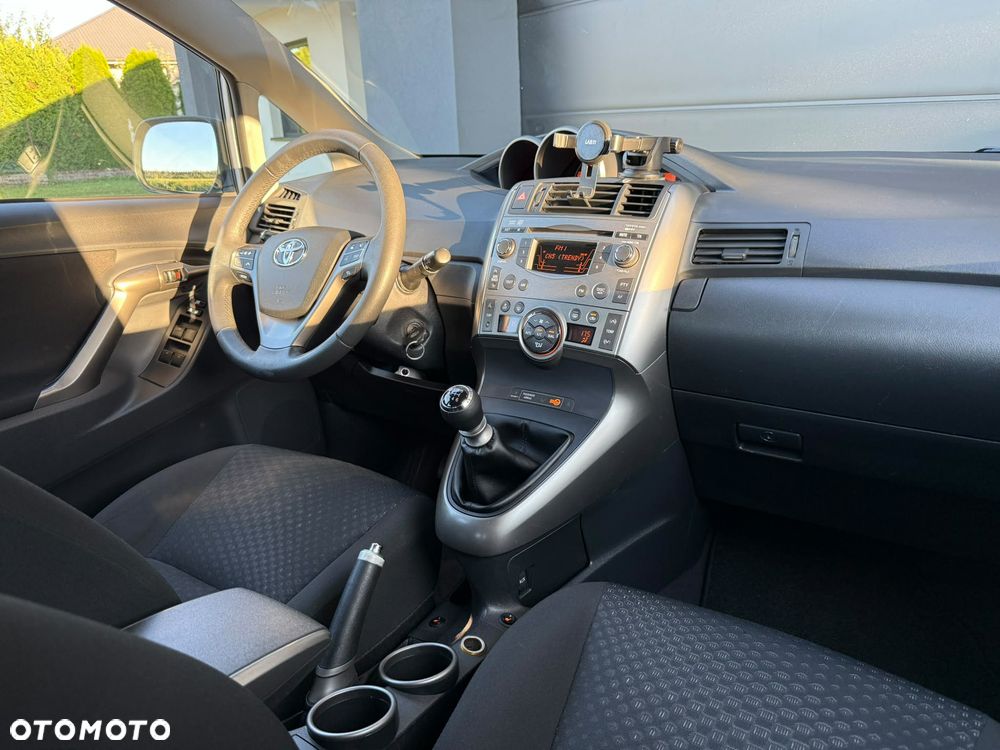 Toyota Verso 1.8 Sol - 18