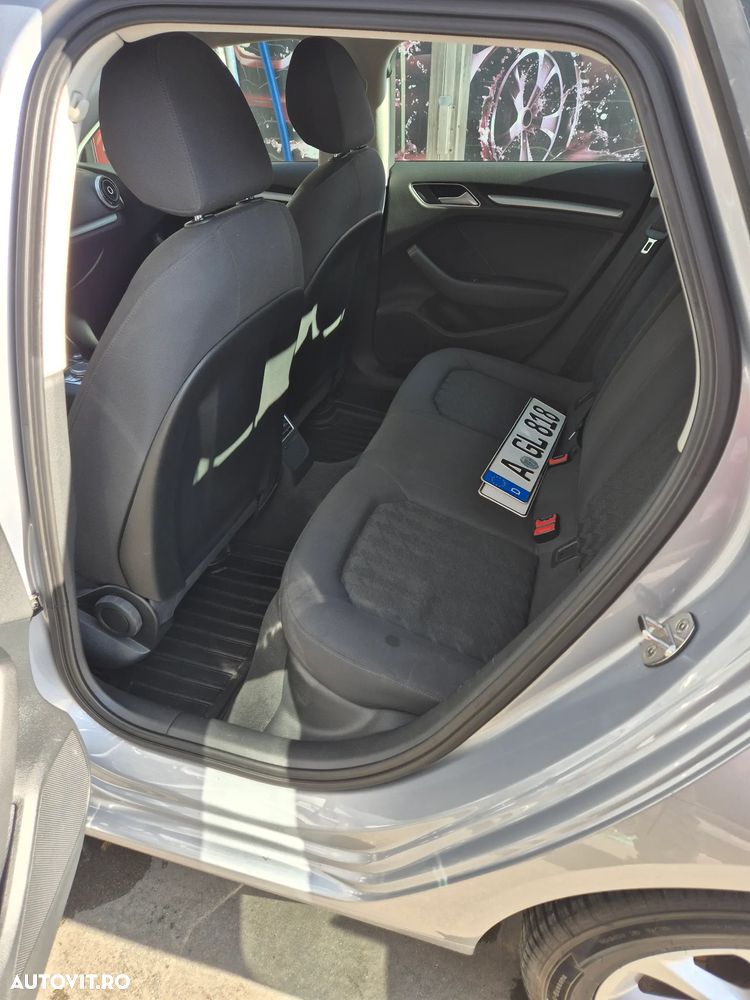 Audi A3 1.6 TDI S tronic - 5