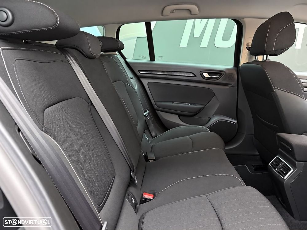 Renault Mégane Sport Tourer 1.5 Blue dCi Limited C/PM+Pneu - 26