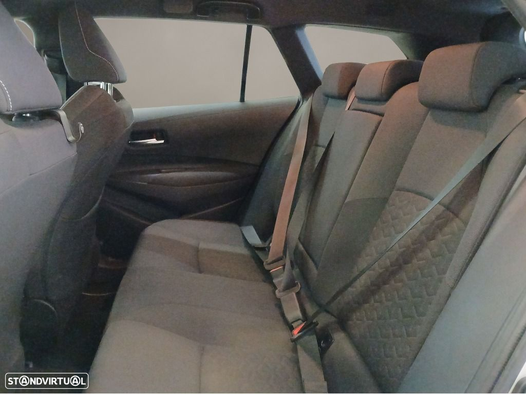 Toyota Corolla Touring Sports - 14