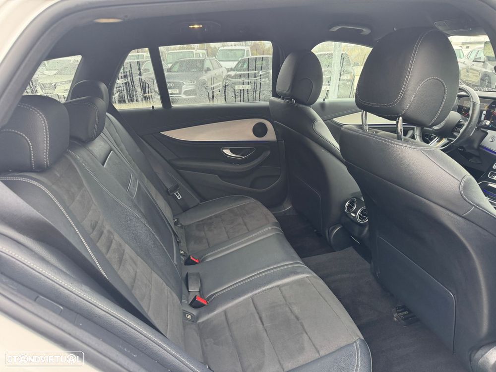 Mercedes-Benz E 300 de AMG Line - 14