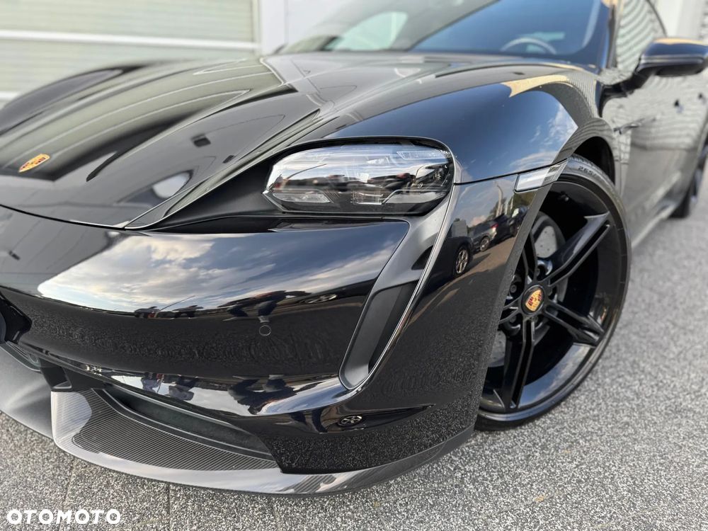 Porsche Taycan - 7