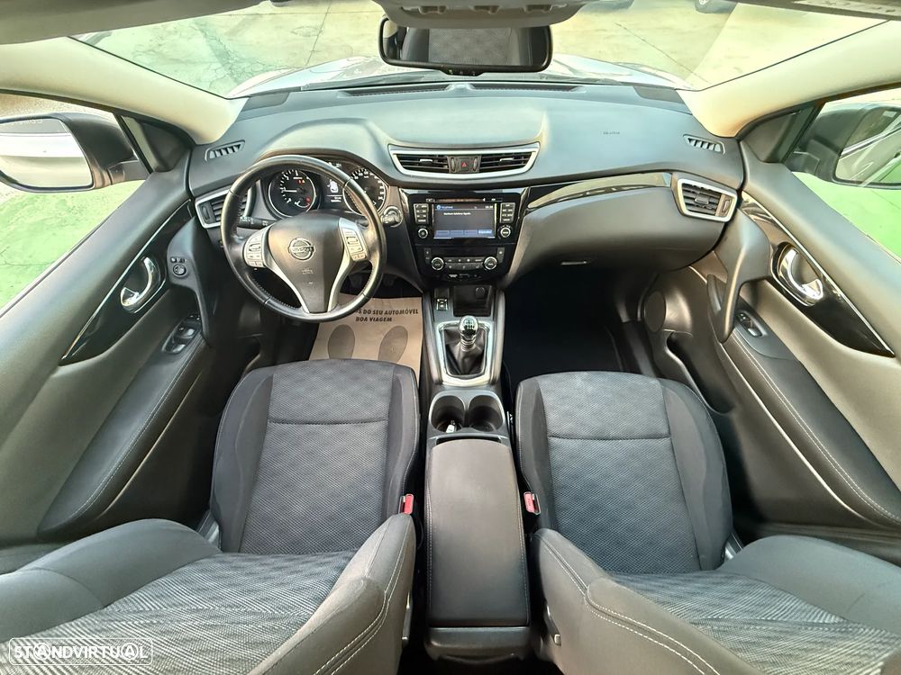 Nissan Qashqai 1.5 dCi N-Connecta - 23