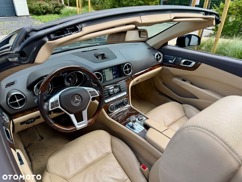 Mercedes-Benz SL 500 BlueEff - 16