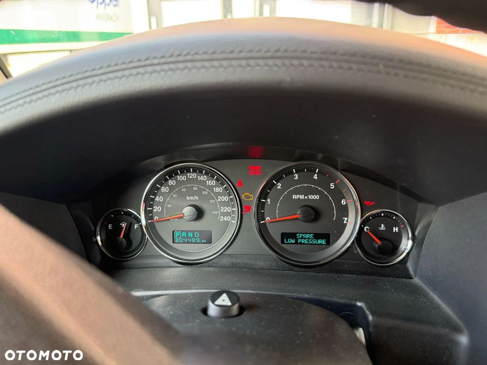 Jeep Commander 3.0 CRD Limited - 17